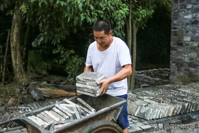 擁30畝森林！一家三口「住400㎡中式宅院」卻穿20元布衣　鷺鳥相伴「滿身泥種樹」女兒搬來：爸爸真的很傻