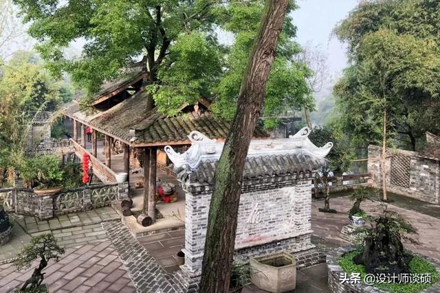 擁30畝森林！一家三口「住400㎡中式宅院」卻穿20元布衣　鷺鳥相伴「滿身泥種樹」女兒搬來：爸爸真的很傻