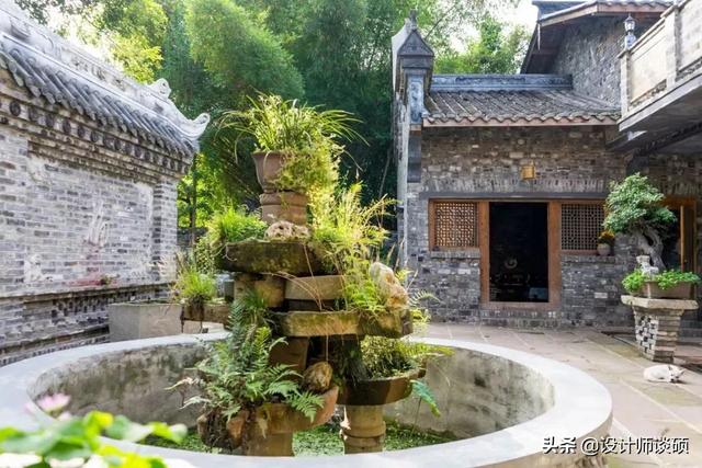 擁30畝森林！一家三口「住400㎡中式宅院」卻穿20元布衣　鷺鳥相伴「滿身泥種樹」女兒搬來：爸爸真的很傻