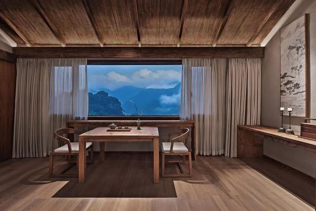 中式民宿「藏於深山中」禪意十足！家具布置「中西合璧」別出心裁　「古今元素結合」猶如歸隱仙境