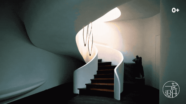 整棟別墅「沒有一面牆是直的」如詩如畫　室內裝潢前衛「頂上超大花園」與自然融為一體