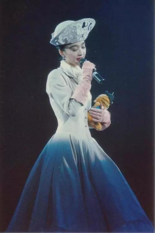 被遺忘的天后陳慧嫻：不再需要依靠男人肩膀，才是真正獨立的女人