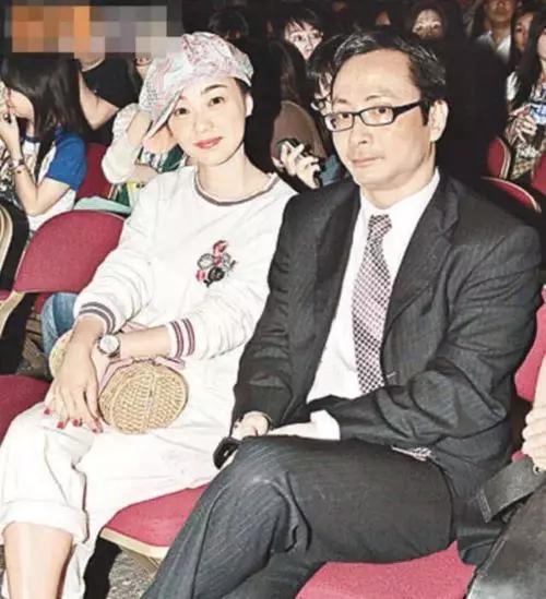 歌壇天后3段情坦言「圈內大8歲男友」最遺憾　曾害怕孤獨如今「不需依靠男人」孑然一身