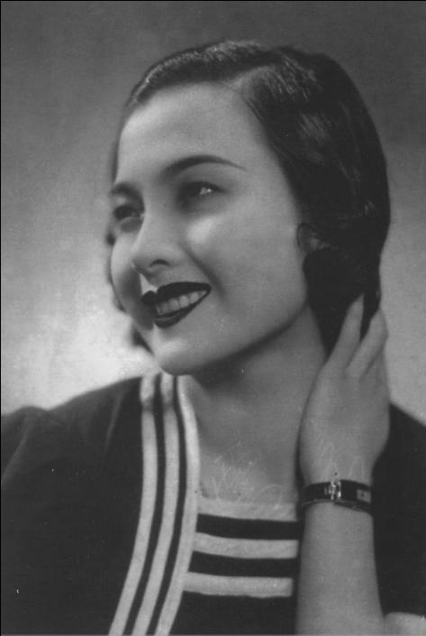 民國最後一位影后！當紅時期「24歲嫁人隱退」不畏輿論　醫師丈夫「全讓妻做主」結婚71年從不吵架