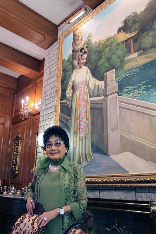 民國最後一位影后！當紅時期「24歲嫁人隱退」不畏輿論　醫師丈夫「全讓妻做主」結婚71年從不吵架