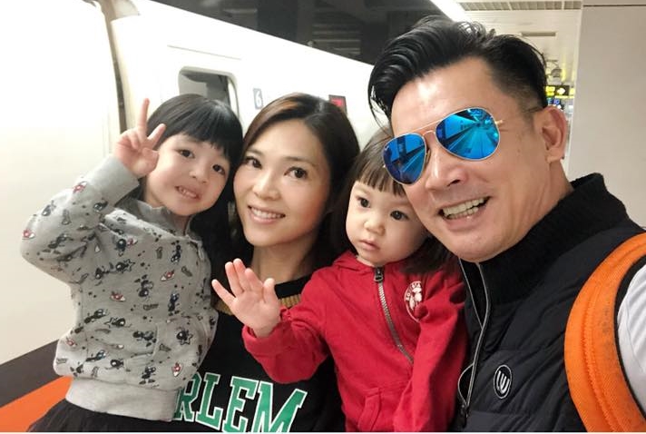 53歲伊正曾苦認「這輩子不會結婚了」！豈料遇見「小16歲真命天女」短短1年內結婚又生子