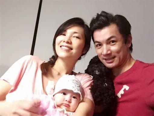 53歲伊正曾苦認「這輩子不會結婚了」！豈料遇見「小16歲真命天女」短短1年內結婚又生子