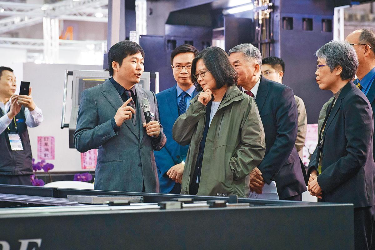 殷琦尪「25歲父逝扛家業」不到30歲摘億元訂單　遭同行瞧不起「5年打造機工王國」盼父驕傲