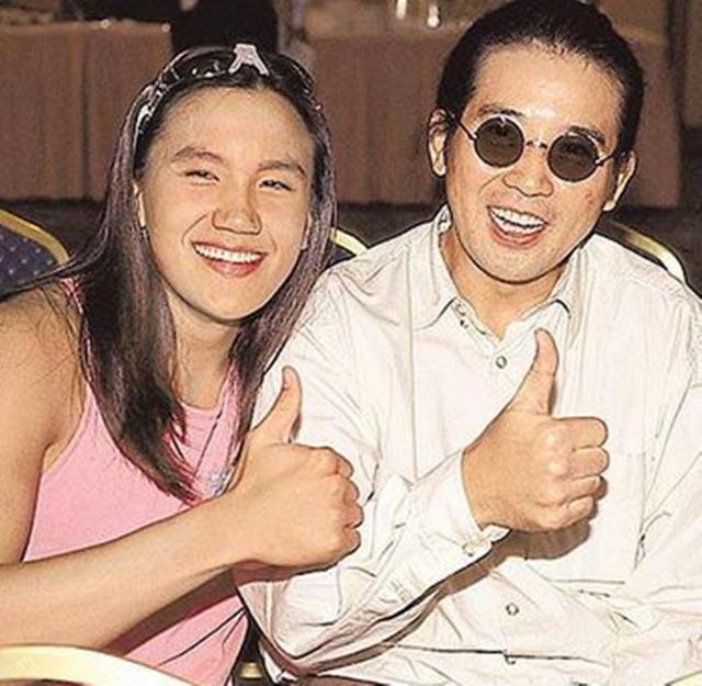 秦漢「45歲帥兒」曝光！年過40遇真愛「雙方無意願結婚」　多年恩愛如初「樂見爸含飴弄孫」