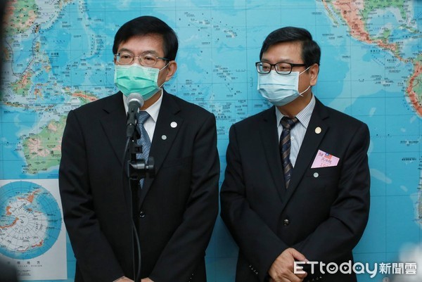 兒子入境沒隔離！觀光局高官疑濫權「叫機場人員接待」雙雙確診　還被爆「翹班親自接送」交通部回應了