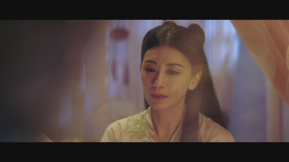 時隔多年再穿古裝！45歲賈靜雯「新劇貴妃扮相」好端莊大氣， 一顰一笑皆風情萬種