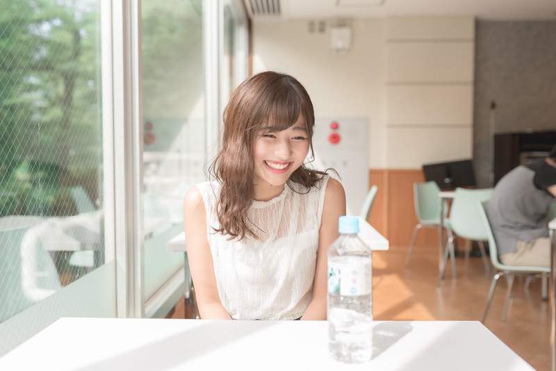 2020「日本最美女大生」冠軍出爐！典禮上露燦笑領獎　網一比對「網路上精緻美照」看呆：本人差好多