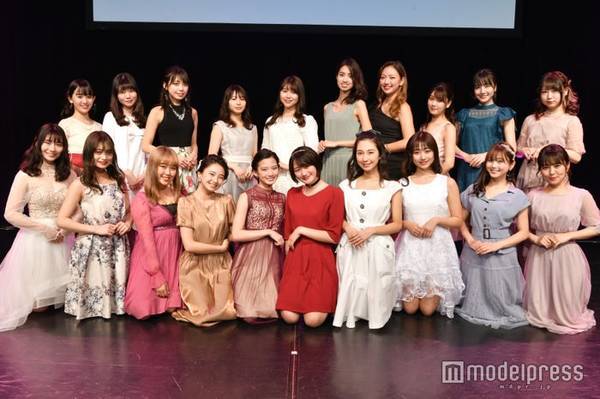 2020「日本最美女大生」冠軍出爐！典禮上露燦笑領獎　網一比對「網路上精緻美照」看呆：本人差好多