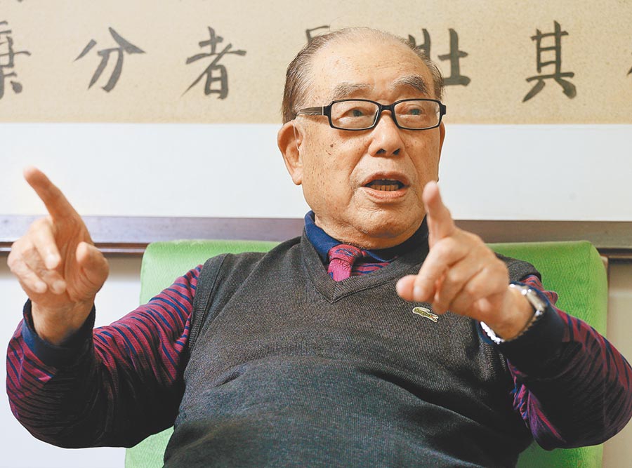 郝柏村今離世！一生奉獻台灣「健保背後推手」享嵩壽102歲　政壇強人「擠身台灣人瑞榜」心態超年輕