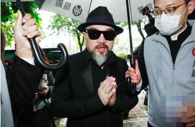 劉真珍貴大學照片曝光!甜美清純長髪飄飄似仙女,「從小就是校花酷愛打扮」追求者不絕 :辛龍有眼光