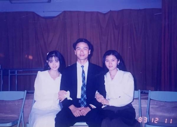 劉真珍貴大學照片曝光!甜美清純長髪飄飄似仙女,「從小就是校花酷愛打扮」追求者不絕 :辛龍有眼光