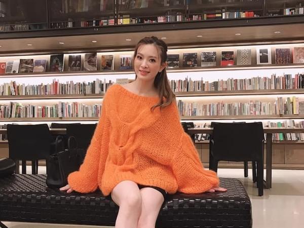 劉真珍貴大學照片曝光!甜美清純長髪飄飄似仙女,「從小就是校花酷愛打扮」追求者不絕 :辛龍有眼光