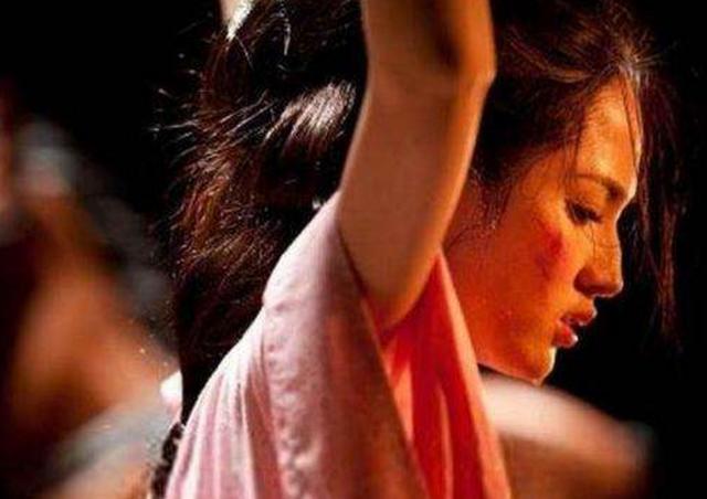 「古代太監娶妻後」會對妻子做些什麼?比電視劇中更現實,尋常女子根本無法接受:簡直不忍直視