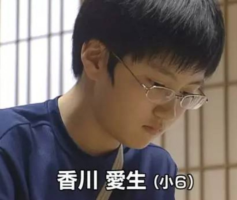 小時候太像男生！女棋士被嘲笑「根本是男人」　10年進化成「甜美正妹」網驚：是同一個人嗎？