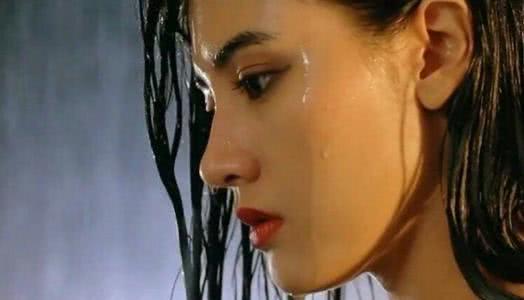 李嘉欣82歲媽媽近照曝光！皮膚緊緻不輸兩女兒，「超凍齡少女時代舊照」轟動全網：比李嘉欣都有范