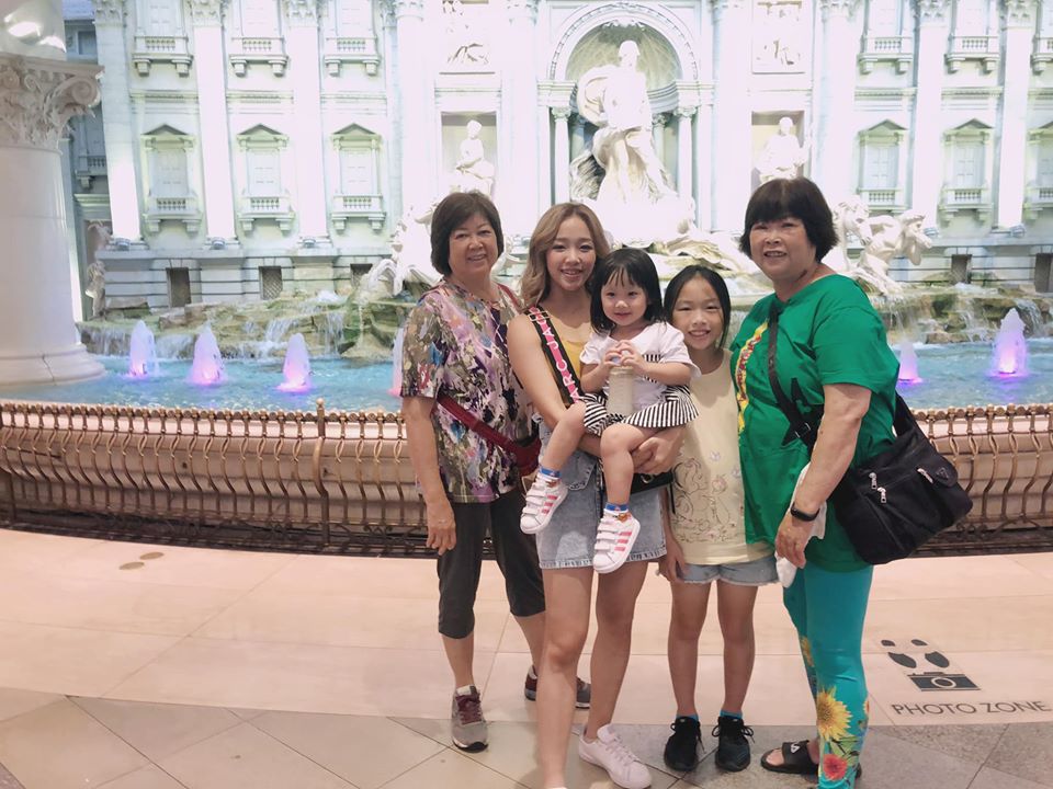 賴慧如歷父逝母改嫁！遭譏「沒爸媽」曝童年陰影　「阿嬤一手帶大」鼓勵歌唱堅強走出