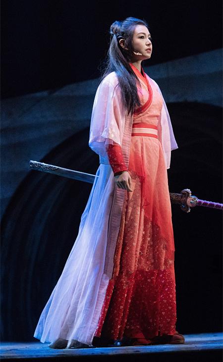 陳妍希不適合古裝?小龍女後再演古裝,一襲紅衣飾「紫霞仙子」氣質不失,網友:與小龍女天差地別