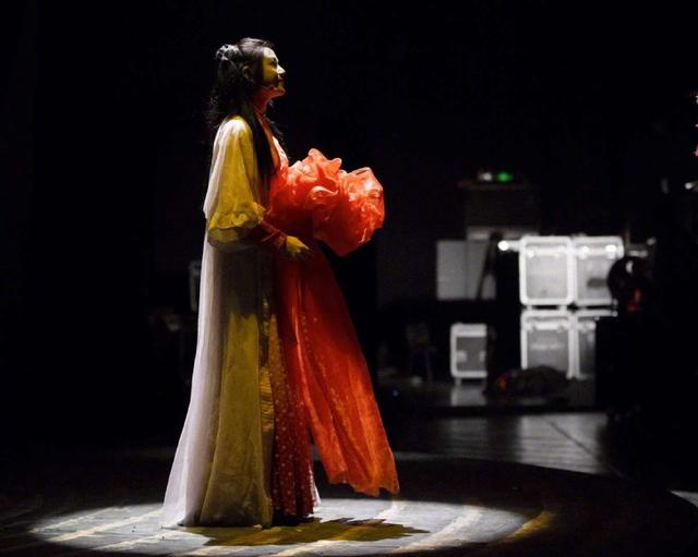 陳妍希不適合古裝?小龍女後再演古裝,一襲紅衣飾「紫霞仙子」氣質不失,網友:與小龍女天差地別