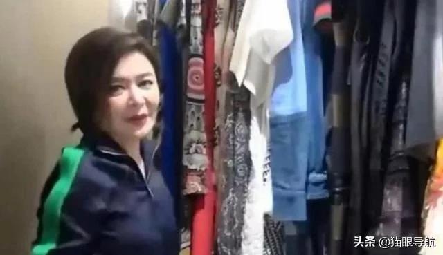 57歲關之琳曝豪宅「落地窗直眺海港」裝潢簡約不失風采　衣帽間平凡「服飾卻別出心裁」鞋櫃滿滿珍藏