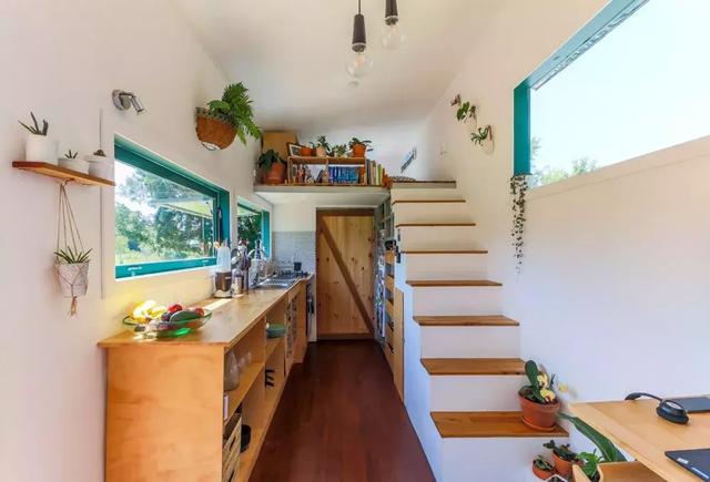 最完美的家！夫妻「蓋房裝輪子」夢幻住宅隨遇而安　友善環境零污染「享受極簡生活」盡情徜徉大自然