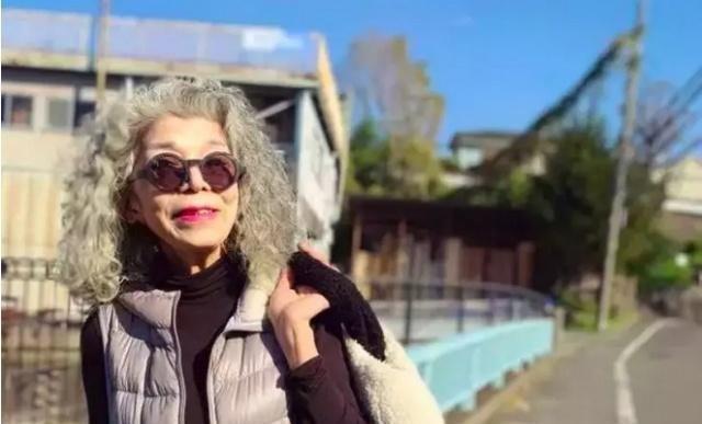 沒時間再浪費！老太太拋開拘束「造型大膽獨特」只為自己活　長壽秘訣「心態最重要」沒有年齡概念