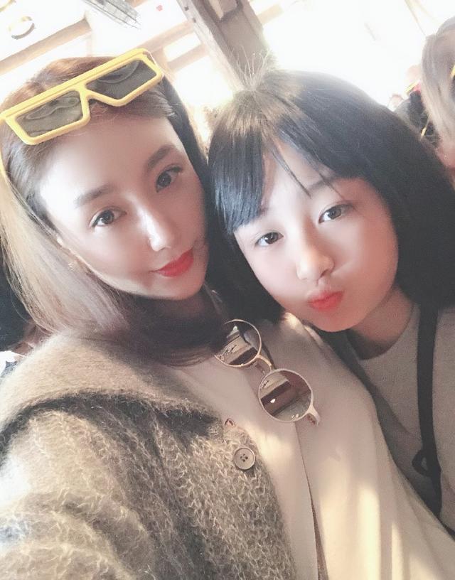 負責任好男人！吳啟華離婚「對前妻照顧有加」全家同出遊　對女兒愧疚「月花77萬補償」流露父愛