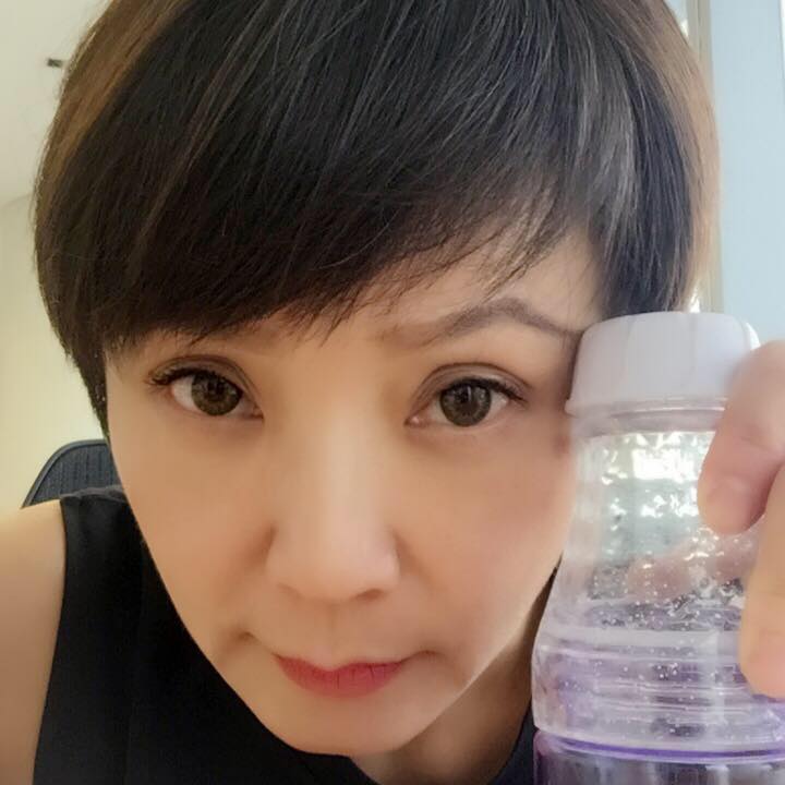 不願當討人厭後母！July「再婚重組2家8口」坦承曾關係緊張　今夫妻同心「逐漸被接納」成溫馨大家庭