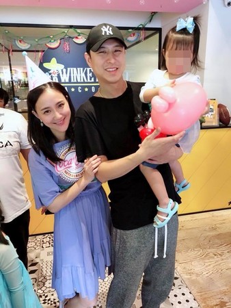 8年婚姻全是委屈！何妤玟宣布「離婚小開老公」：不再適合當他太太　雙方大吵淚崩「只想用錢打發我」