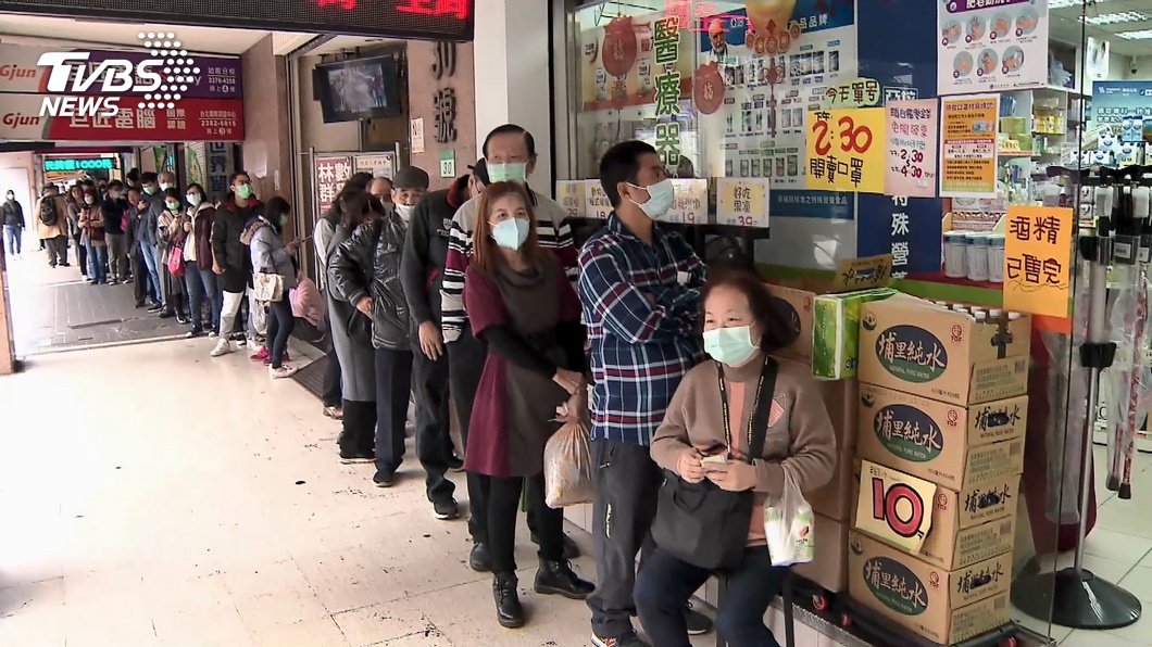 全台灣都有口罩！配送量大幅提高「每天超過2300萬」　陳時中鬆口「馬上就不用排隊了」