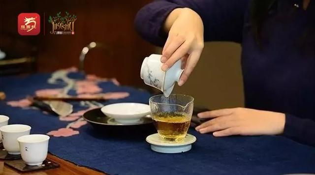 愛喝茶的家庭更幸福!父母「除去身體疲憊」遠離小病小災 小孩「茶道中悟禮儀」家人溫馨相聚