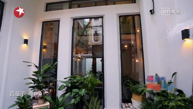 99歲嬤歷經動亂「學會看淡生離」住80年老房想念父親 與4兒同住「全家大小愛好書畫」天天齊聚創作話家常