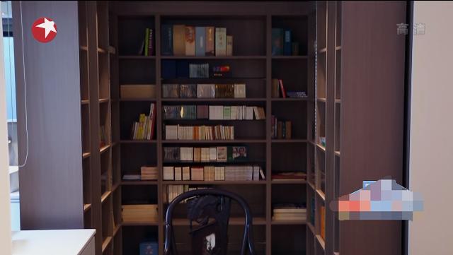 99歲嬤歷經動亂「學會看淡生離」住80年老房想念父親 與4兒同住「全家大小愛好書畫」天天齊聚創作話家常