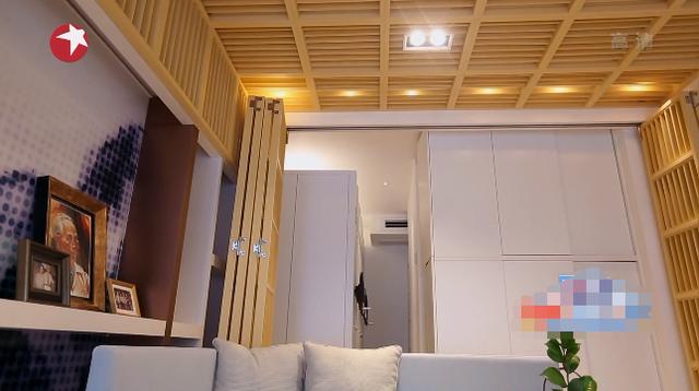 99歲嬤歷經動亂「學會看淡生離」住80年老房想念父親 與4兒同住「全家大小愛好書畫」天天齊聚創作話家常