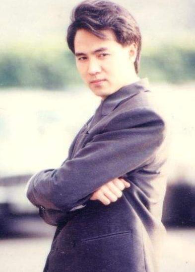「情歌王子」童安格風光10年「急隱退加拿大定居」嘆：失算了　如今「與二婚妻平淡度日」卸下光環清閒度餘生