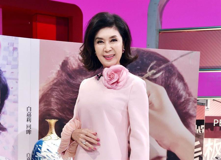 最美主持曝婚後發現「丈夫早有子還結紮」當媽夢碎　「命中沒兒女不強求」分享優雅一生秘笈