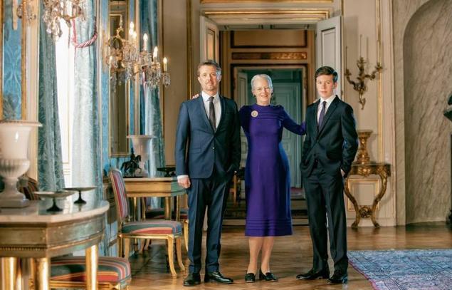 丹麥女王迎80大壽卻超調皮!身高180公分「五官精緻如明星」穿搭比英女王時尚 與丈夫相愛一生「成童話般佳話」