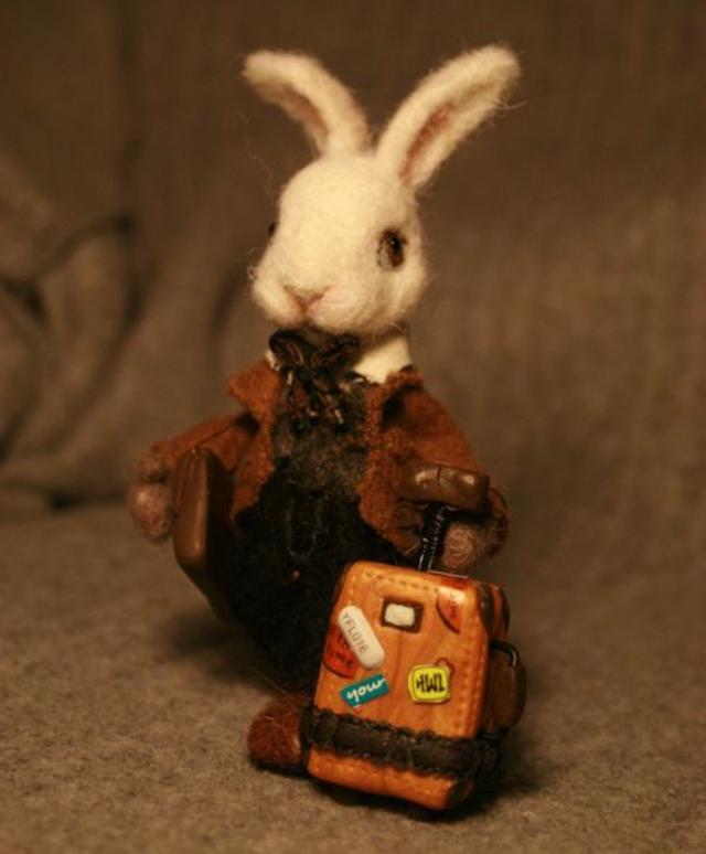 不上班不讀書！少女畢業「宅11年做手工藝」前3年零收入　老公最早發現天賦「督促她必須前進」今揚名海外