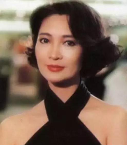 擁絕世美貌！金馬影后敢愛敢恨「主動甩謝賢」與秦祥林離婚　「情路坎坷」卻從不委屈自己