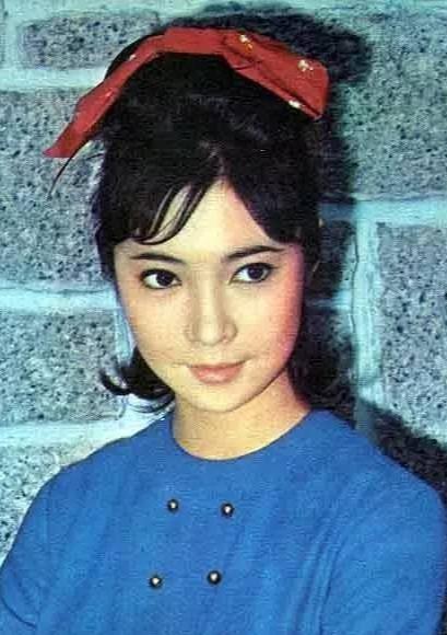 擁絕世美貌！金馬影后敢愛敢恨「主動甩謝賢」與秦祥林離婚　「情路坎坷」卻從不委屈自己