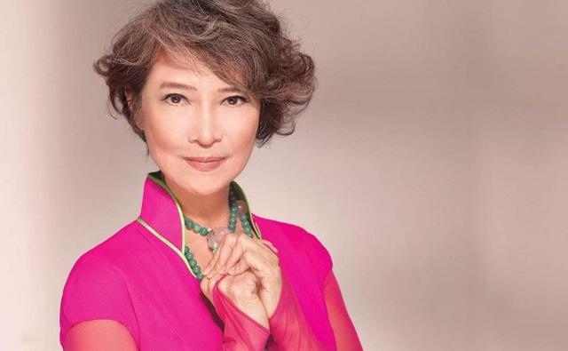 擁絕世美貌！金馬影后敢愛敢恨「主動甩謝賢」與秦祥林離婚　「情路坎坷」卻從不委屈自己