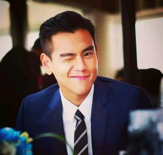 民間遍地是「明星」: 鳳梨大哥洪金寶 肥料大佬周潤發,地攤小販羅志祥,街頭乞丐彭於晏最狼狽