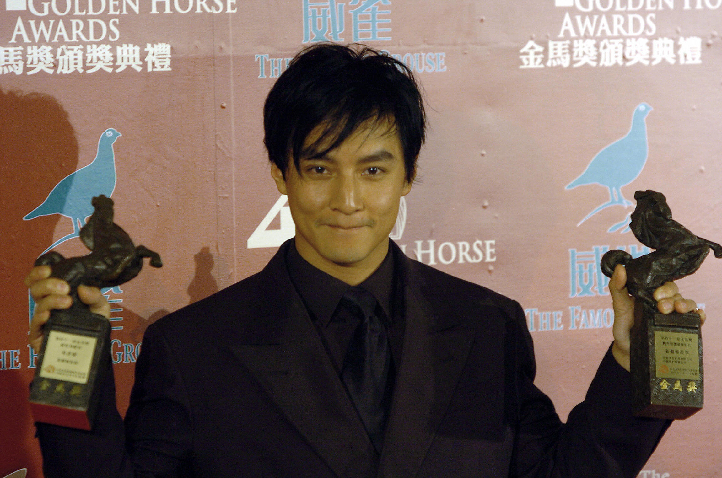 帥哥也怕沒頭髮!男神吳彥祖「45歲最新近照」曝光 一看「光禿額頭+超高髮際線」他嘆:想把頭髮找回來