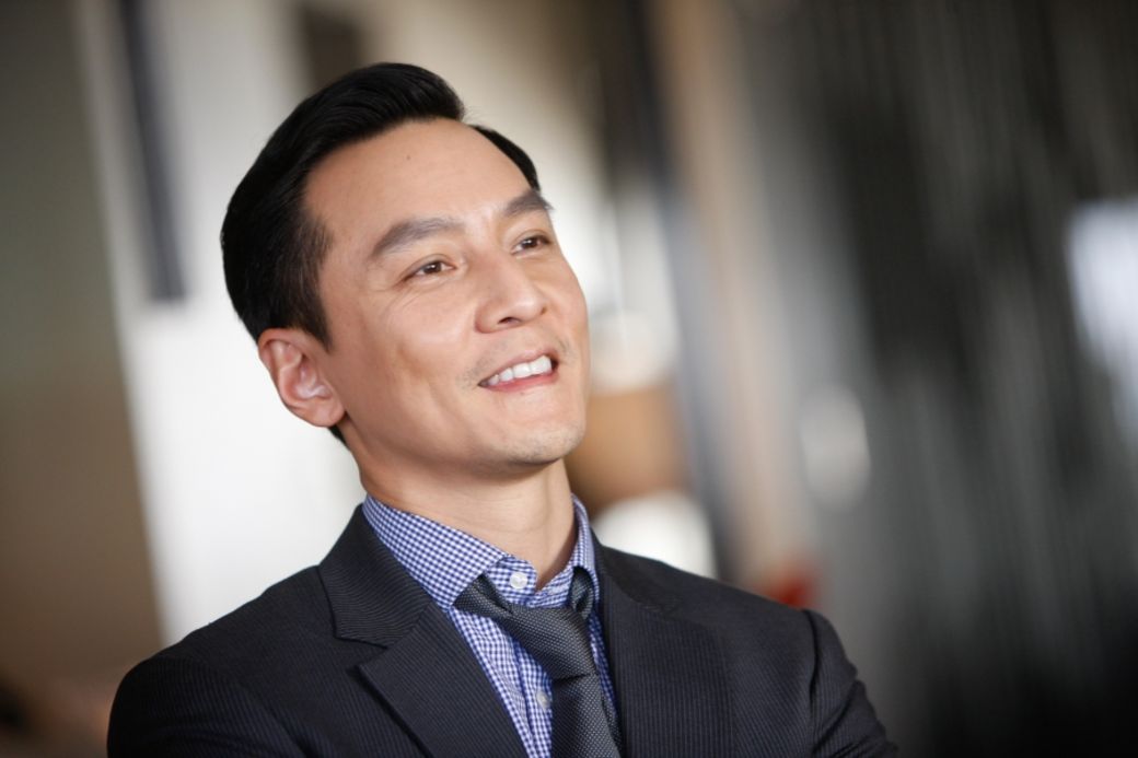 帥哥也怕沒頭髮!男神吳彥祖「45歲最新近照」曝光 一看「光禿額頭+超高髮際線」他嘆:想把頭髮找回來