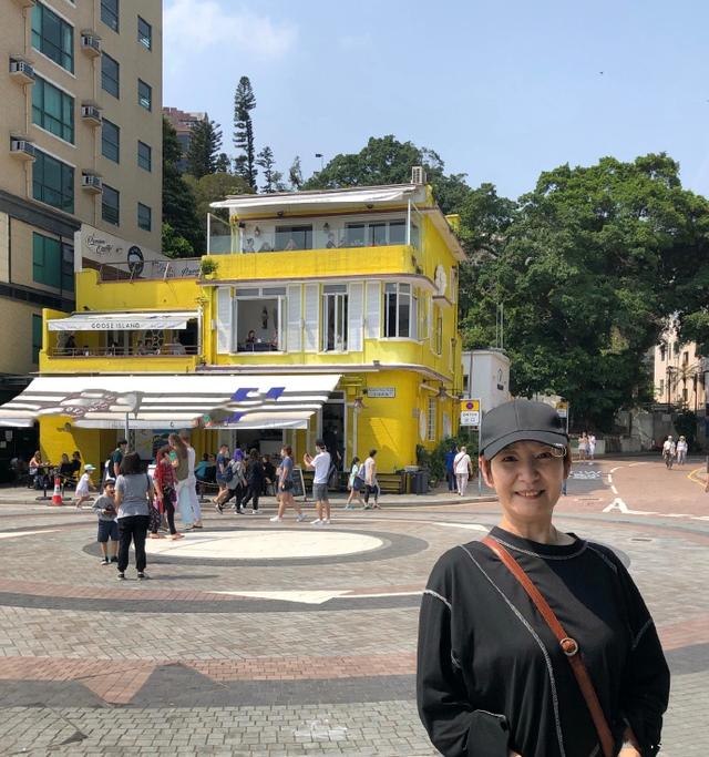 好久不見李莫愁！米雪曬姊妹登山照「曝嚴慧明近況」享天倫樂　經歷苦戀「不悔當單親媽」55歲單身自在