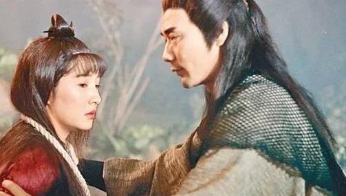 好久不見李莫愁！米雪曬姊妹登山照「曝嚴慧明近況」享天倫樂　經歷苦戀「不悔當單親媽」55歲單身自在